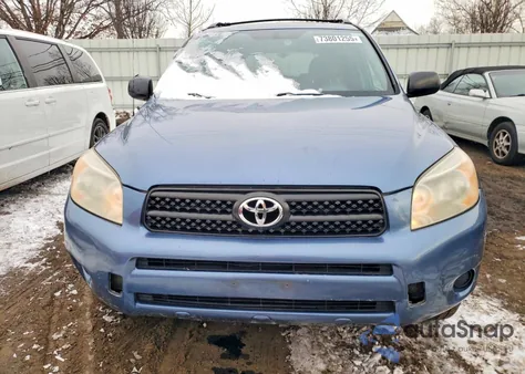 2008 Toyota Rav4 z USA, uszkodzony, nr VIN JTMBD33V286084627